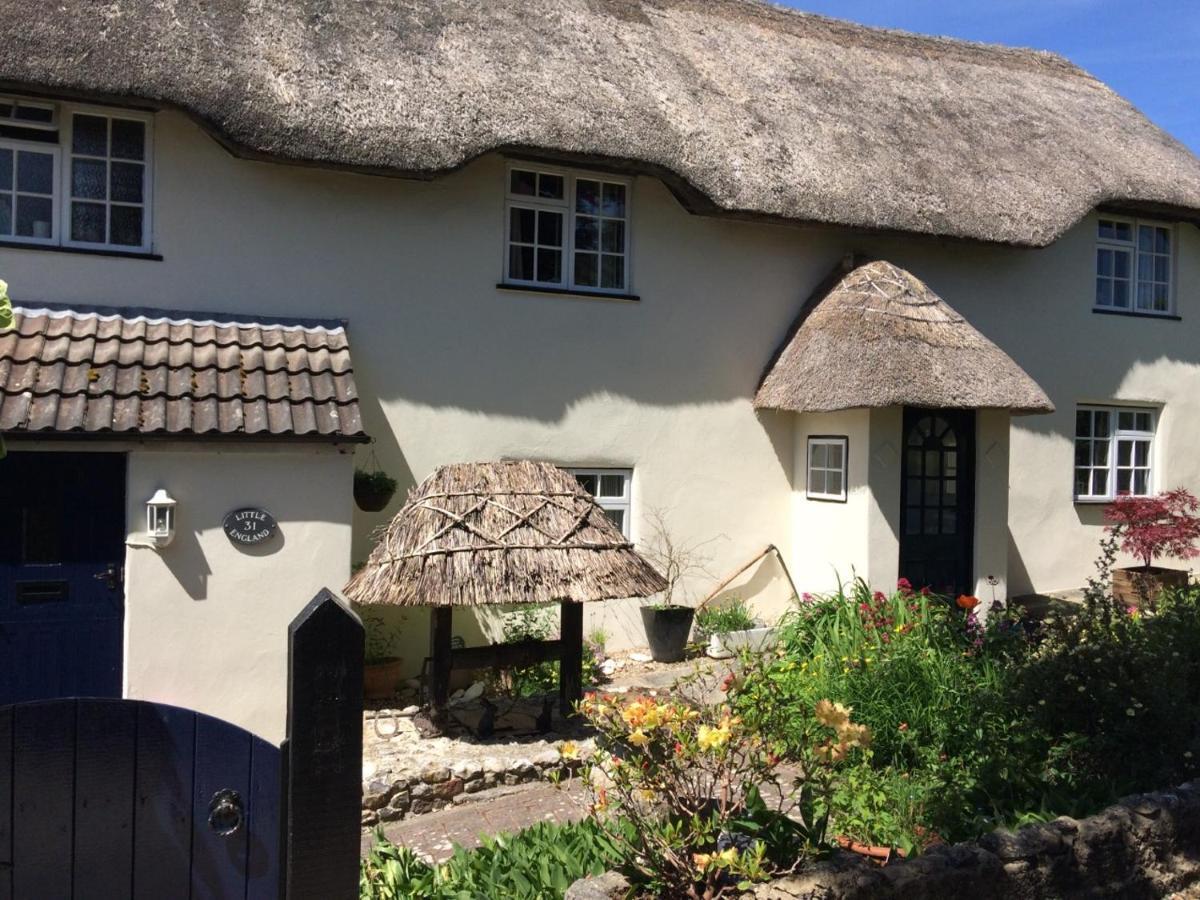 Guest Suite At 31 Little England Milborne Saint Andrew Exterior foto